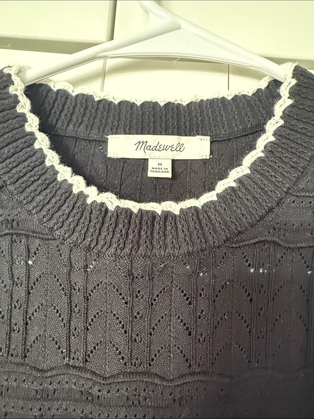 Madewell Black Sleeveless Knit Vest with White Trim - Picture 3 of 6
